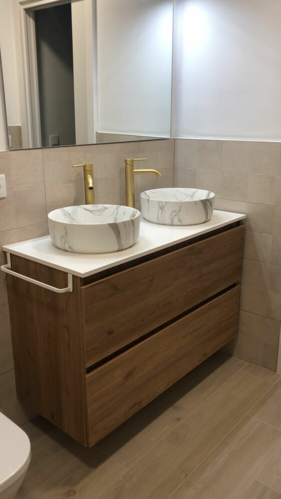 Lavabo marmoleado veta con mueble de baño Málaga tapa melamina lacada